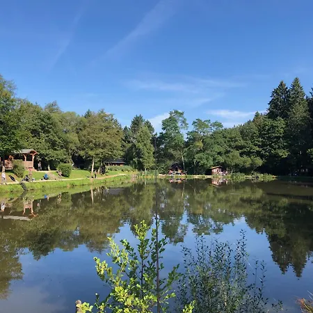 アパート Eifel Hills *